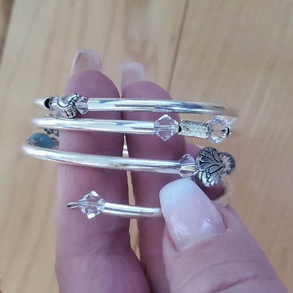 Turquoise Green Boho Beaded Statement 3 coil memory wire cuff bracelet - Picture 6 of 7